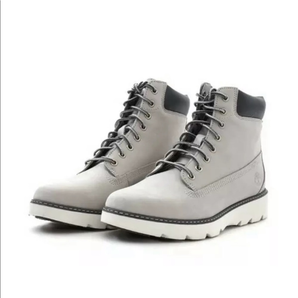 Timberland womens light gray nubuck leather casual mid-pipe boot